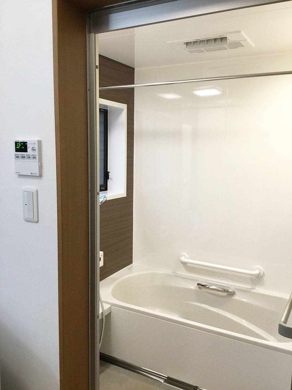 冬でもあたたかく快適なバスルームに