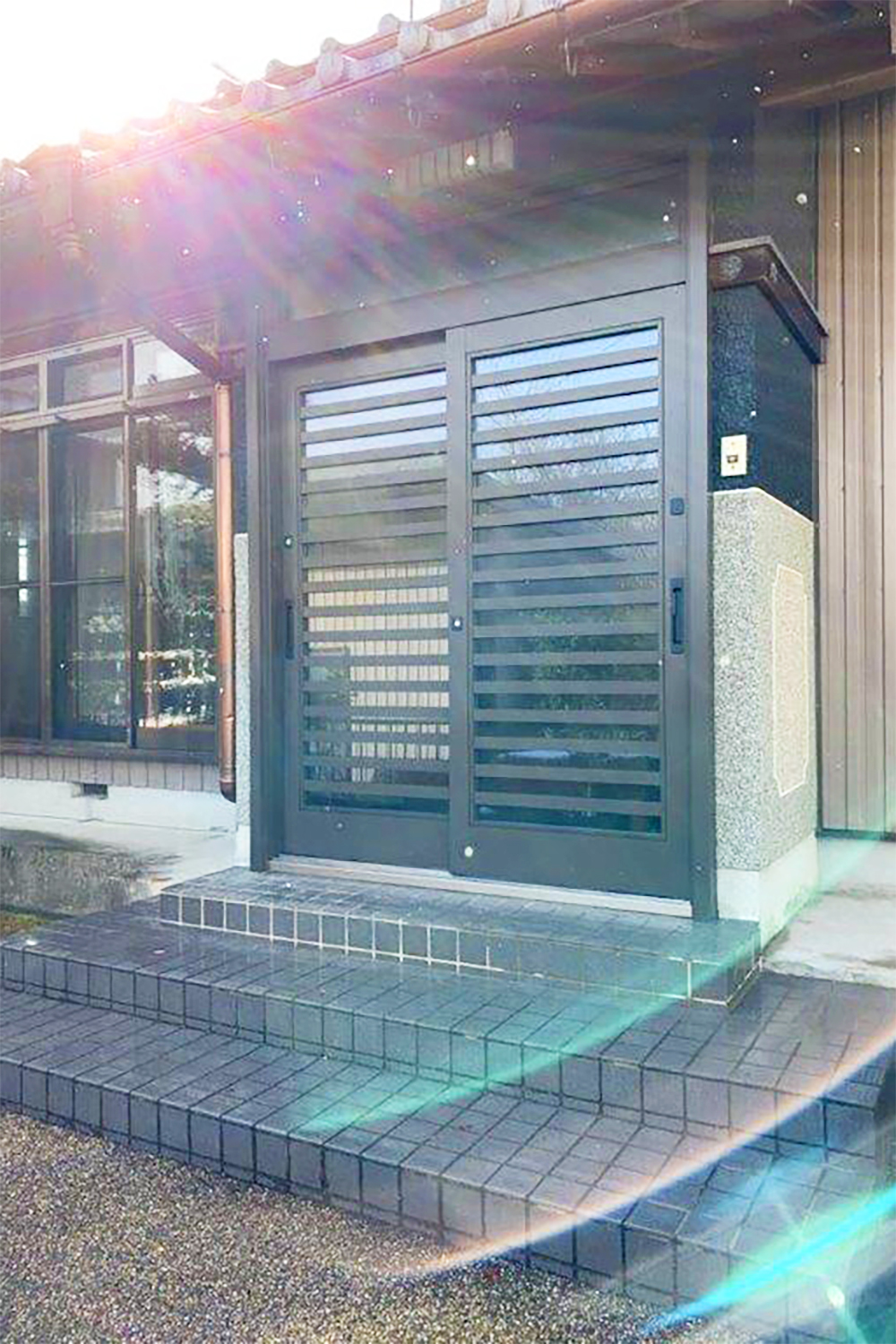 一日で玄関と窓の断熱リフォームを実現