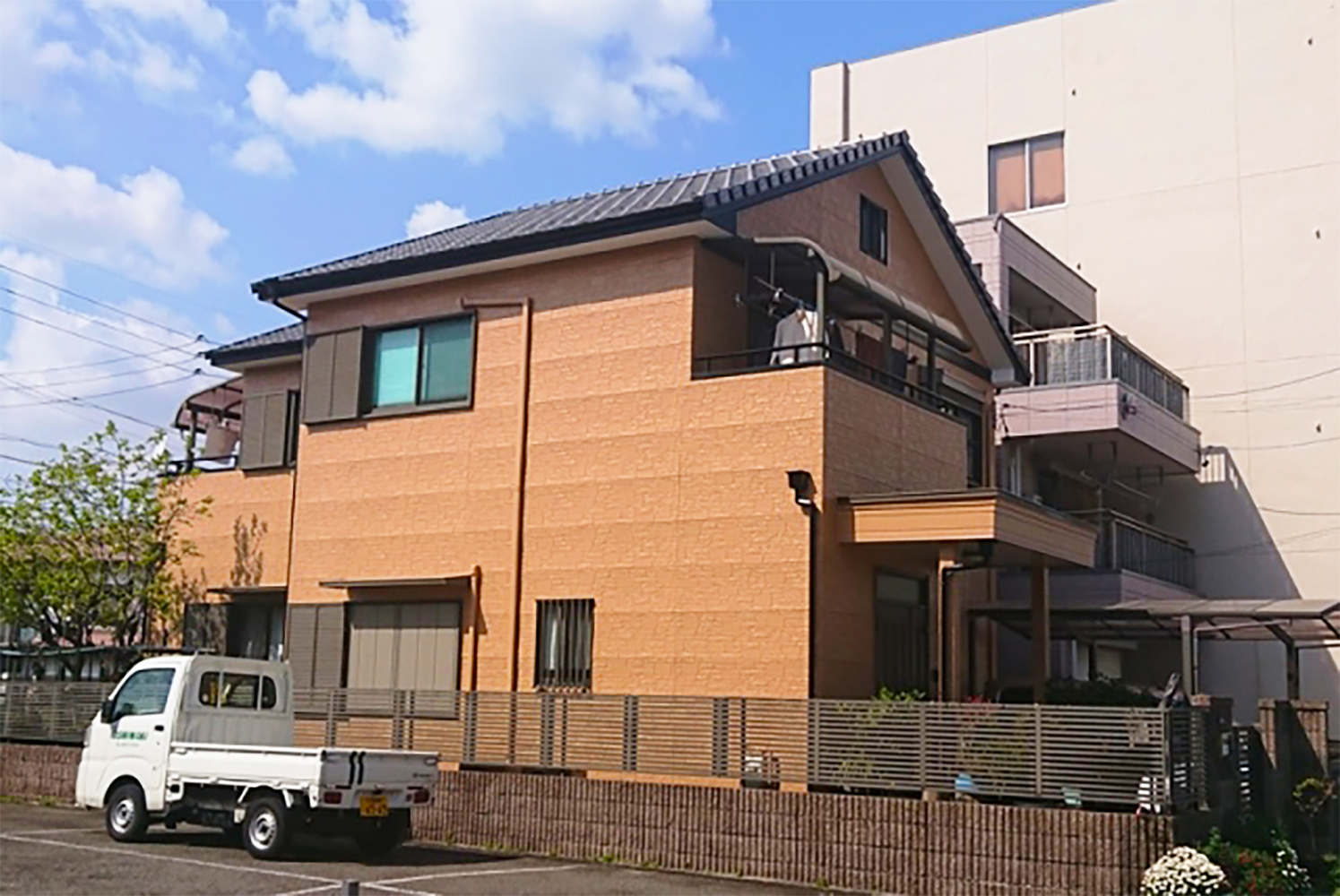 外壁の塗り替えと合わせて気になる傷みを補修し劣化を予防！外壁塗装もわが家のマイスターへお任せ