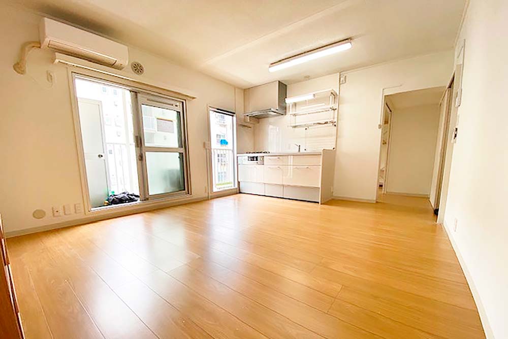 和室から洋室へ、明るい雰囲気の家にフルリフォーム