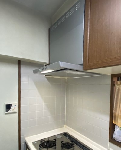 スタイリッシュで お手入れしやすいレンジフード