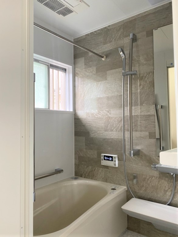 床の段差を解消して 安心してゆったりくつろげるバスタイム