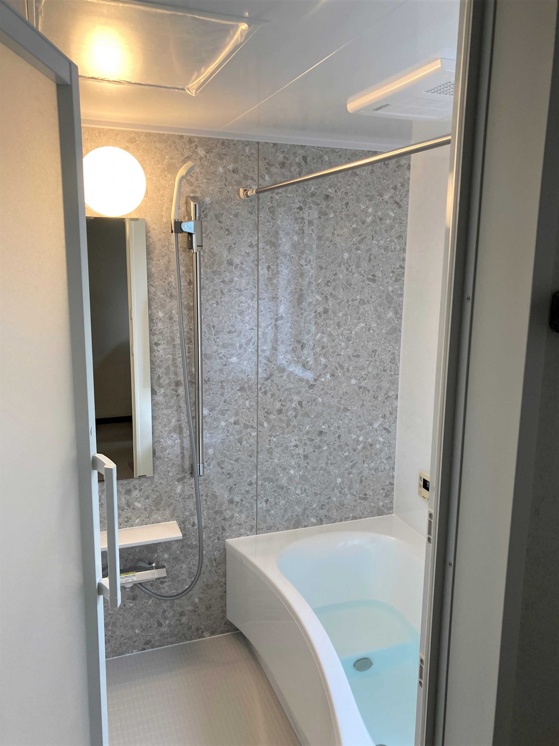 お掃除の手間を減らして 毎日ゆとりのバスタイム