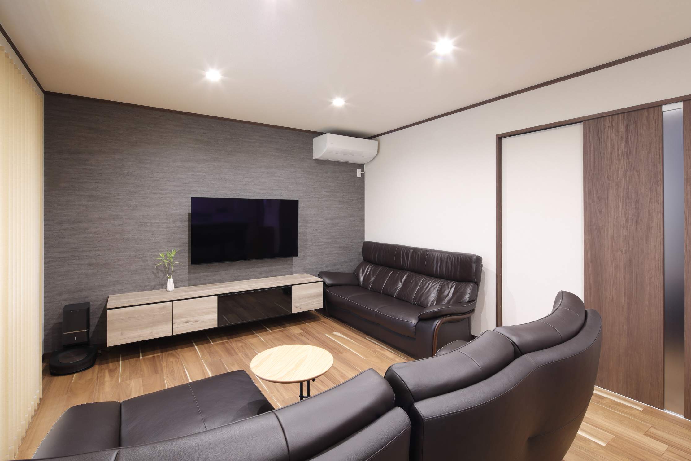 動線・収納を重視した家族の想いが詰まった暖かい空間