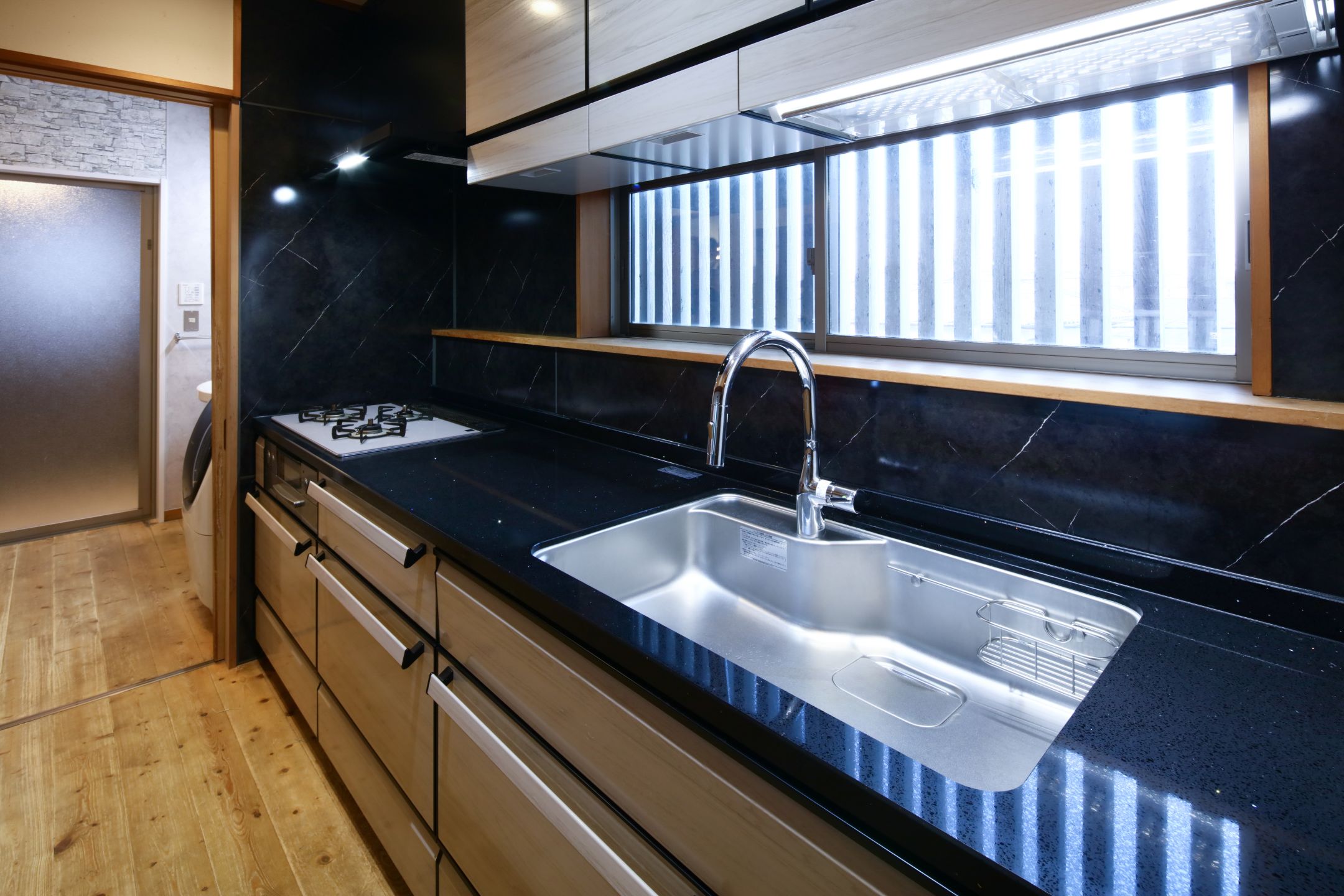 こだわりを詰め込んだ 遊び心満載の水まわり