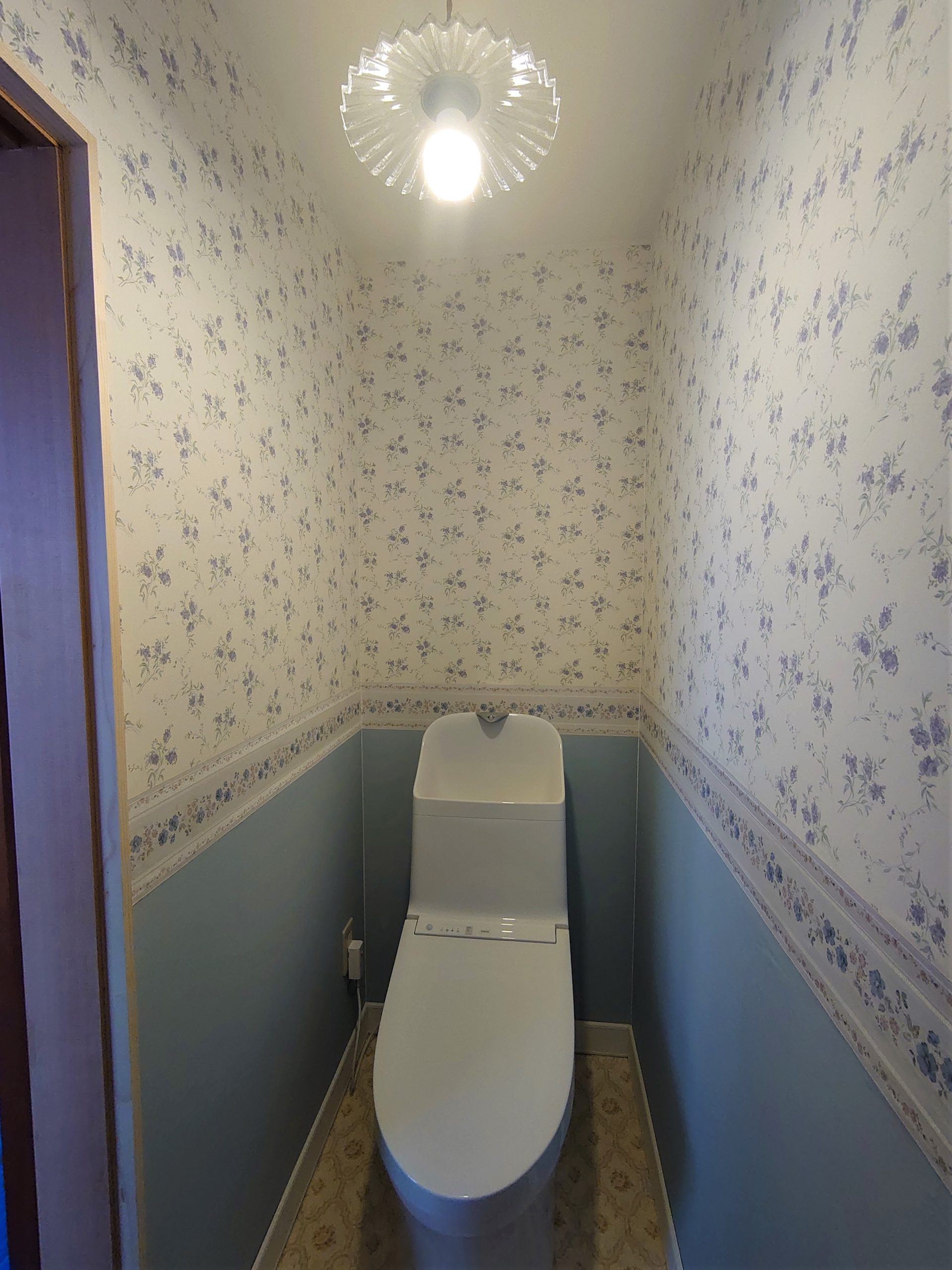 押入れをトイレスペースに！内装にこだわったお気に入りの空間