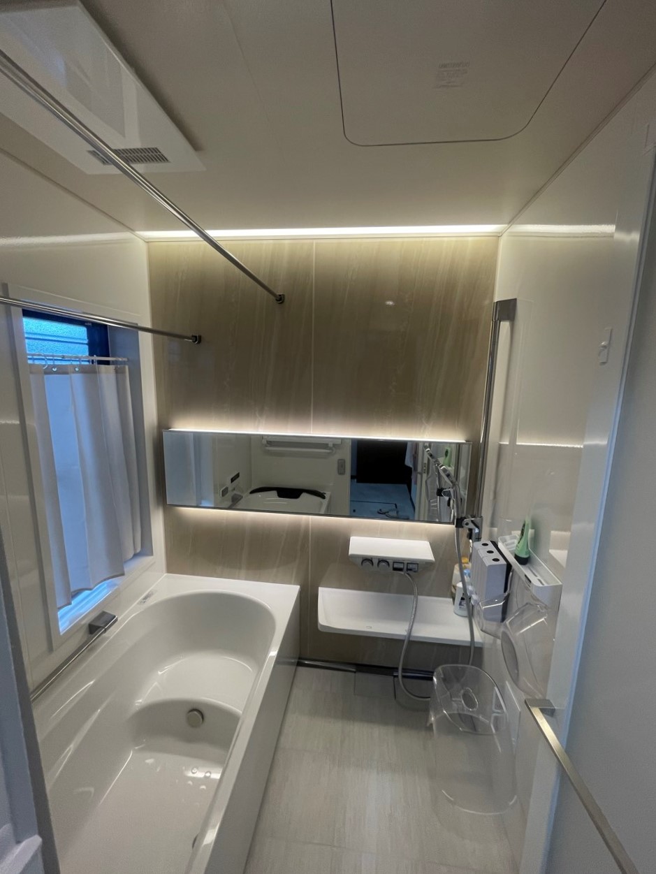 バスルームに調光・間接照明を採用！ワンランク上のくつろぎ空間に