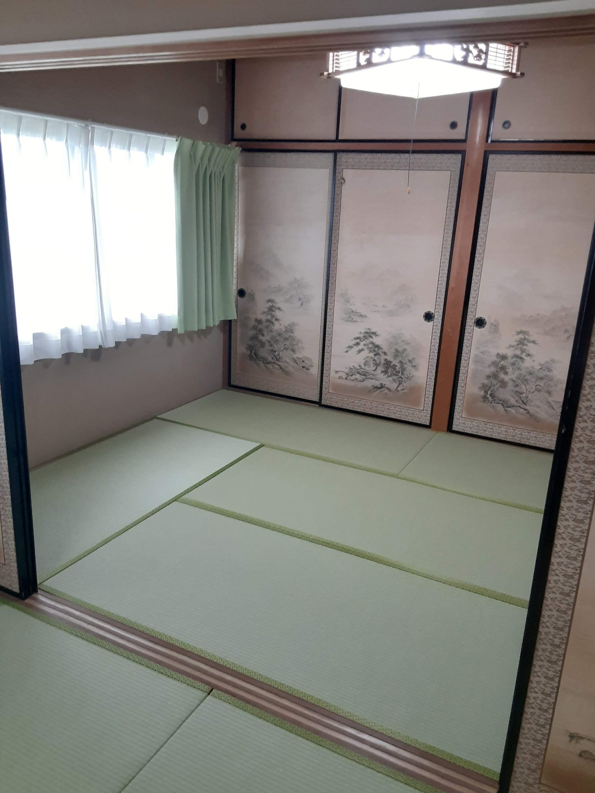 床下点検口を取付けてしっかり調査！シロアリ防除工事で安心して過ごせる住まいに