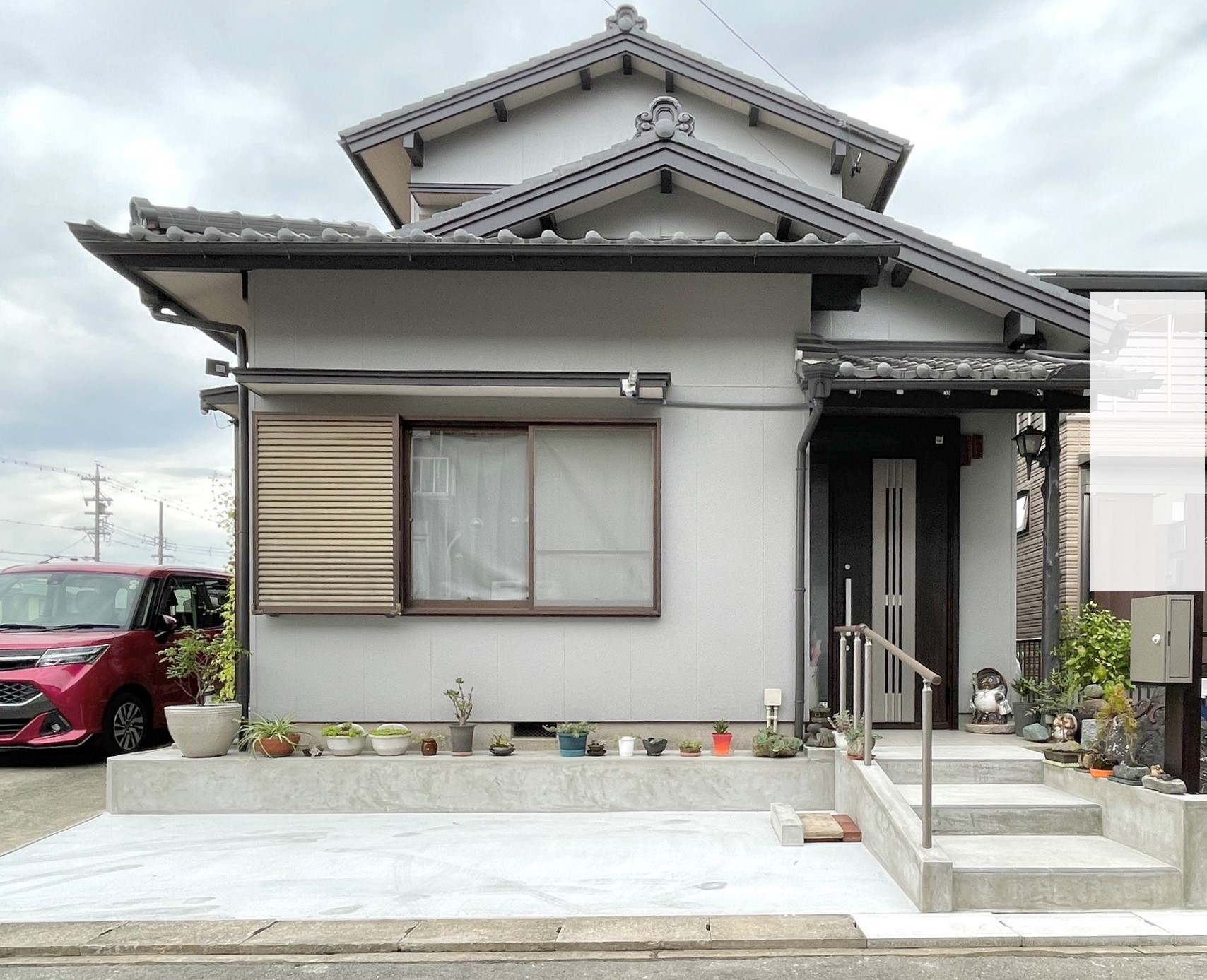 家族が安心して帰省できる駐車場を新設！玄関までの動線もアクセスしやすい位置に