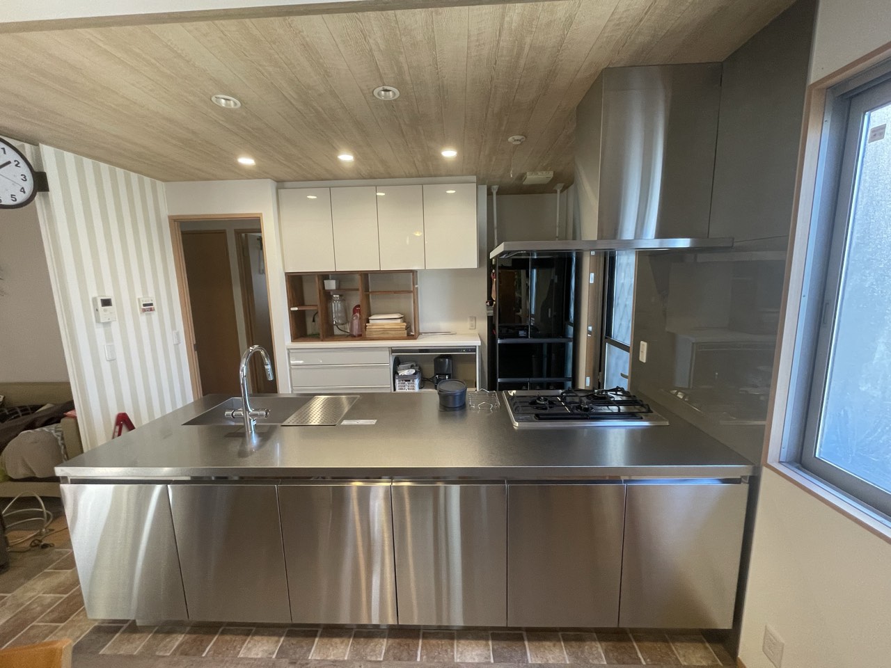 憧れのペニンシュラキッチン！スタイリッシュでかっこいい 解放感あふれるキッチン空間へ