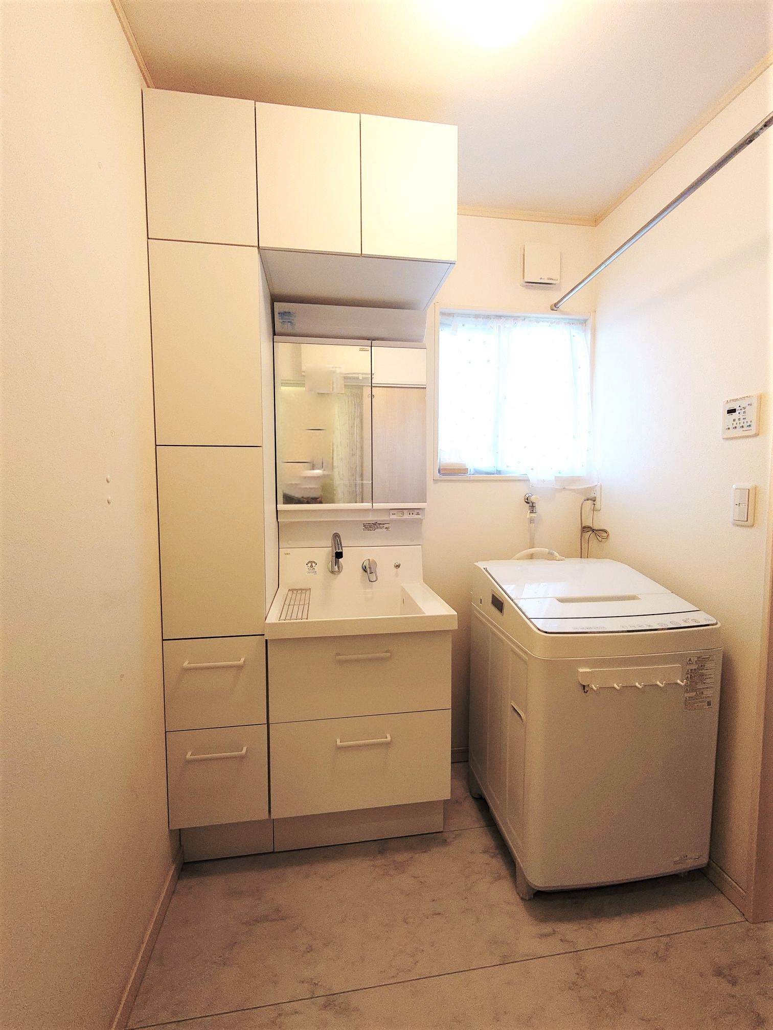 1dayリフォーム！圧倒的な収納力でキレイが続く洗面化粧室