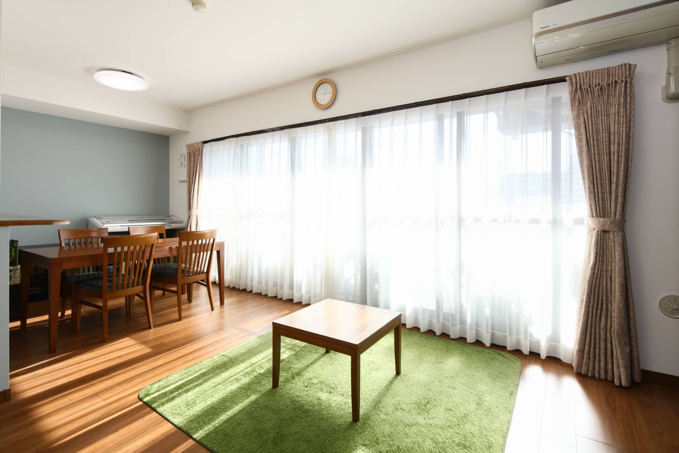 お気に入りのアクセントクロスで気分を高める空間に