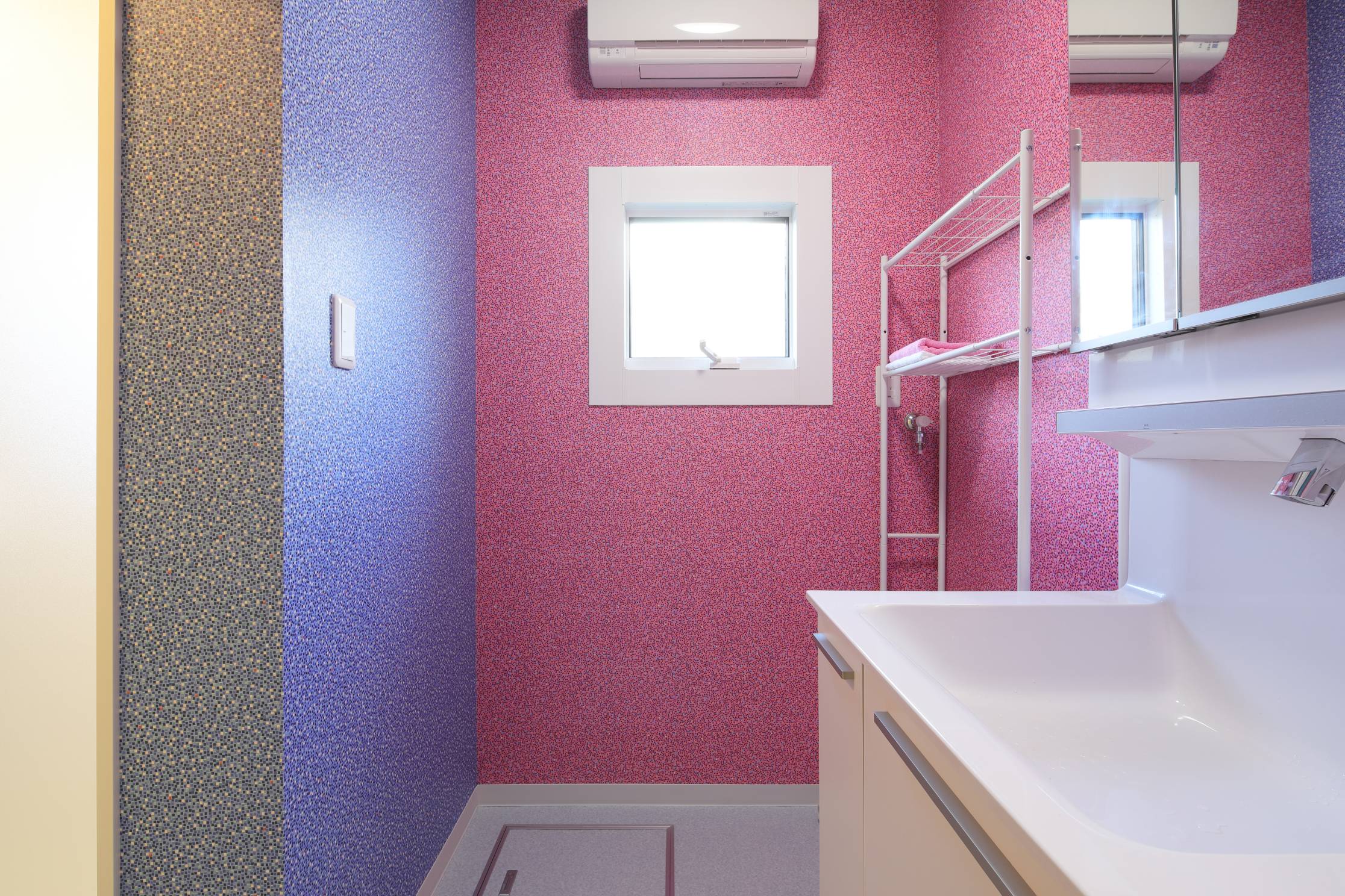 リゾート気分を味わえる内装で ご機嫌な水まわり空間