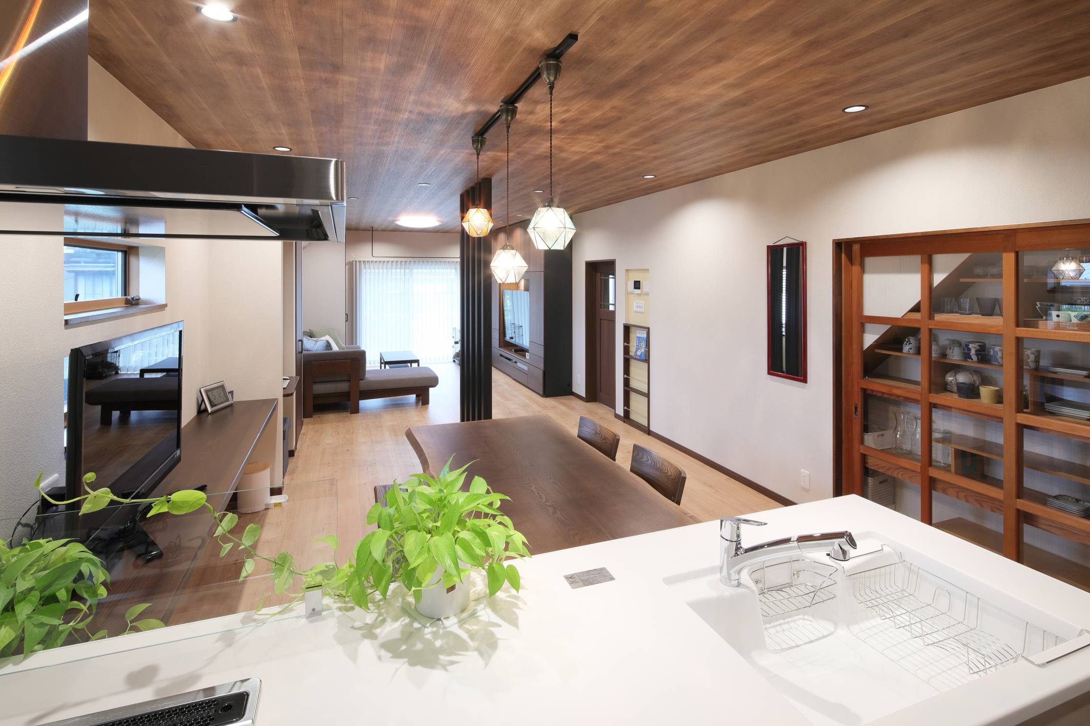 和モダンの開放的なワンフロアＬＤＫ