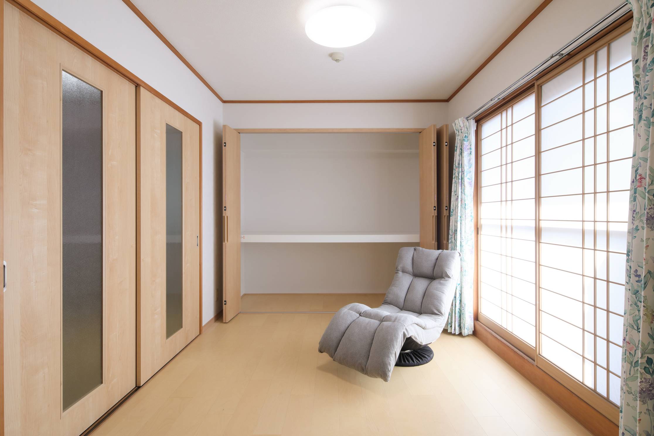 畳をフローリングに張替えて 和の趣を残しながら お手入れしやすいお部屋に