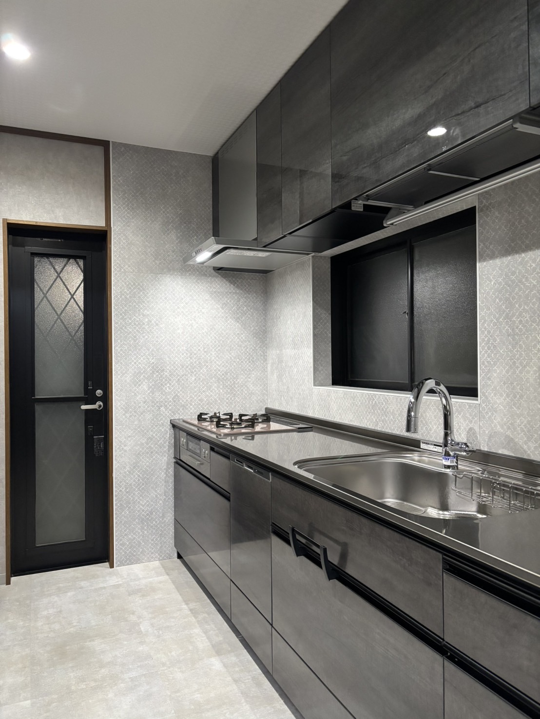 利便性と快適性を追求！毎日のお料理がはかどるハイグレードキッチン