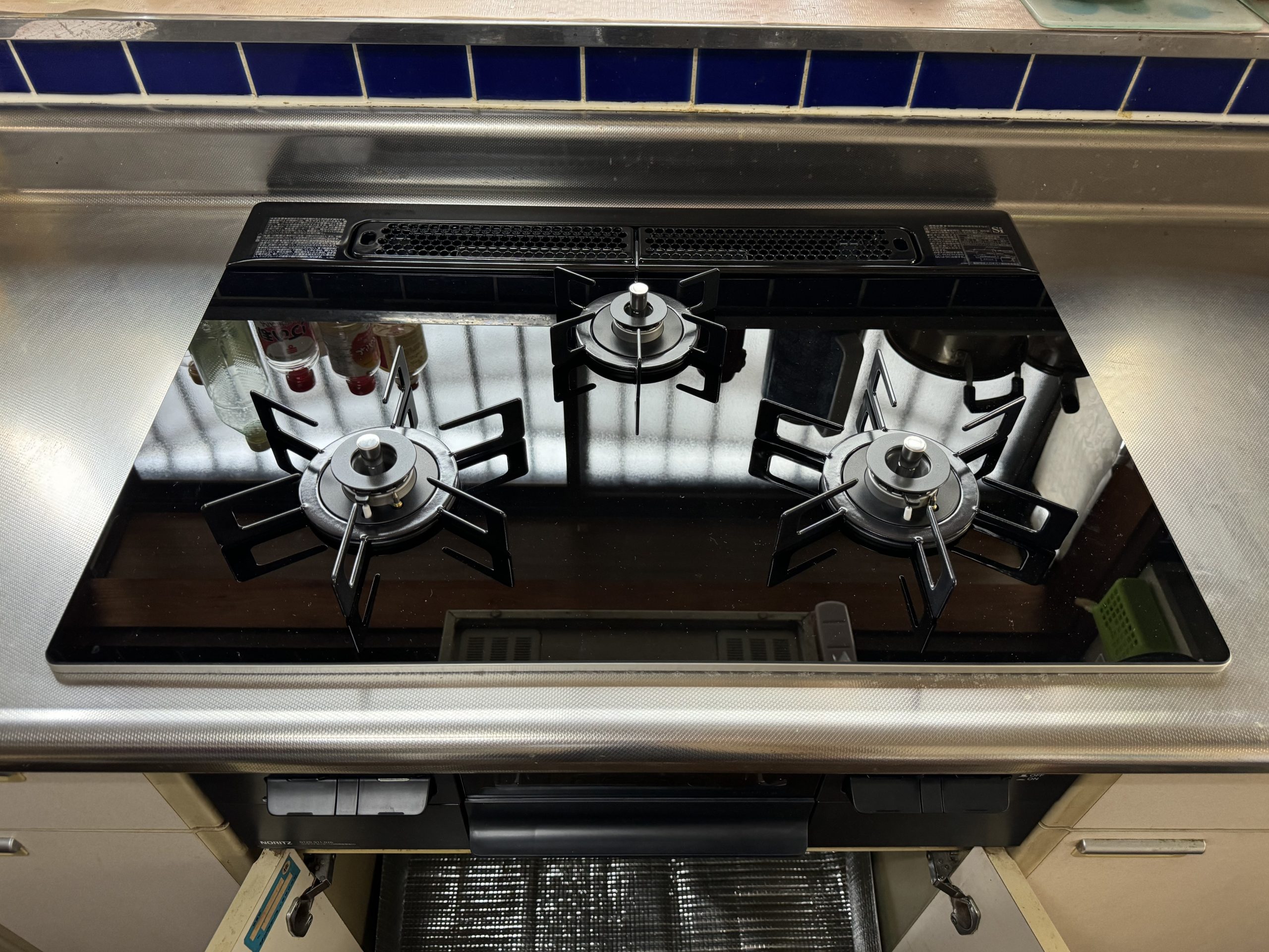 見た目も使い勝手もワンランクアップ！お手入れ簡単なガラストップコンロ