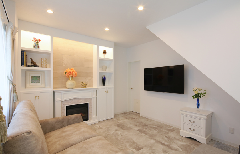 家族も愛犬も快適に。広々空間で叶える”海外風インテリア”リフォーム